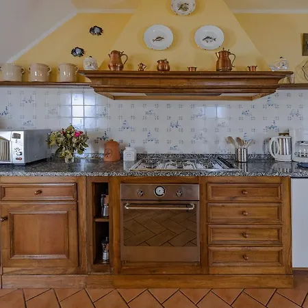 Villa San Siro Sleeps 6 Wifi